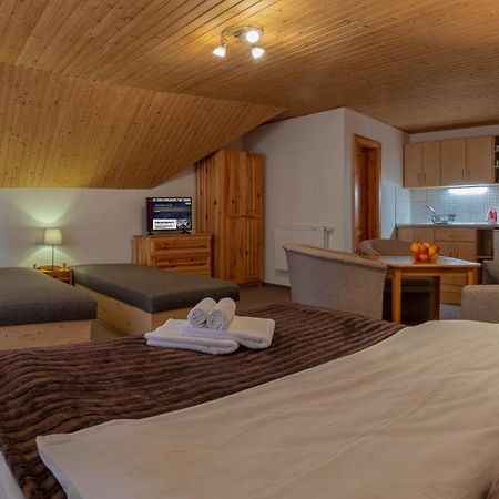 Apartmány a Štúdia Villa Flora Liptovská Sielnica Exterior foto